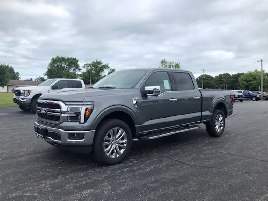 2025 Ford F-150 Lariat photo 1
