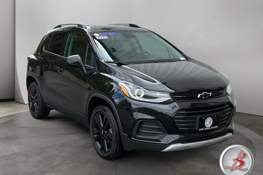 2020 Chevrolet Trax LT photo 1