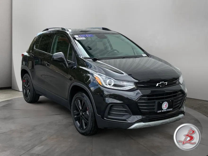 2020 Chevrolet Trax LT photo 1