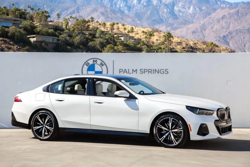 2025 Bmw 530i photo 1