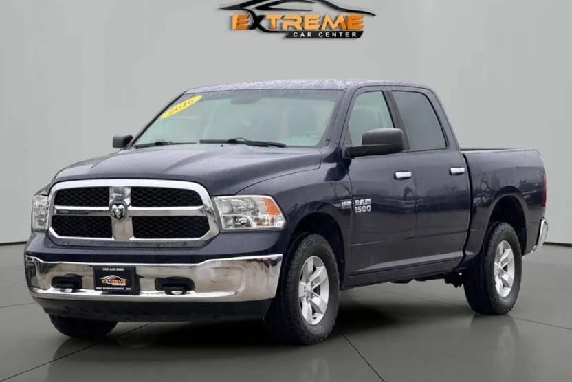 2016 Ram 1500 SLT photo 1