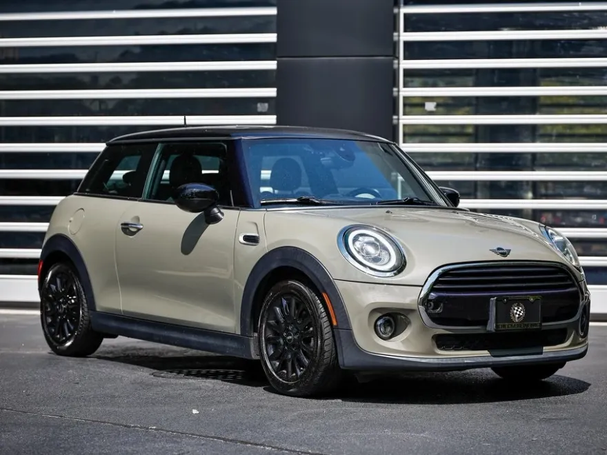 2020 Mini Cooper Signature photo 1