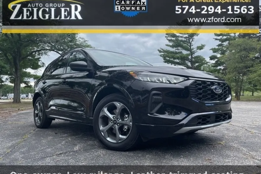 2024 Ford Escape ST-Line photo 1