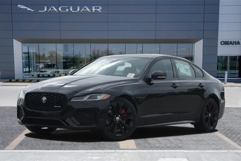 2024 Jaguar XF R-Dynamic SE photo 1