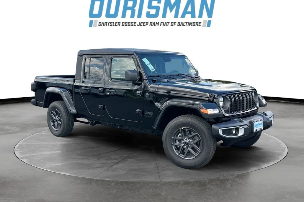 2025 Jeep Gladiator Sport S photo 1