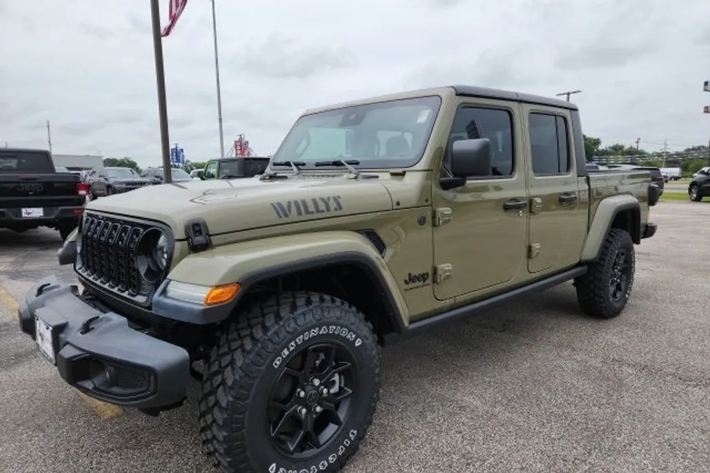 2025 Jeep Gladiator Willys photo 1