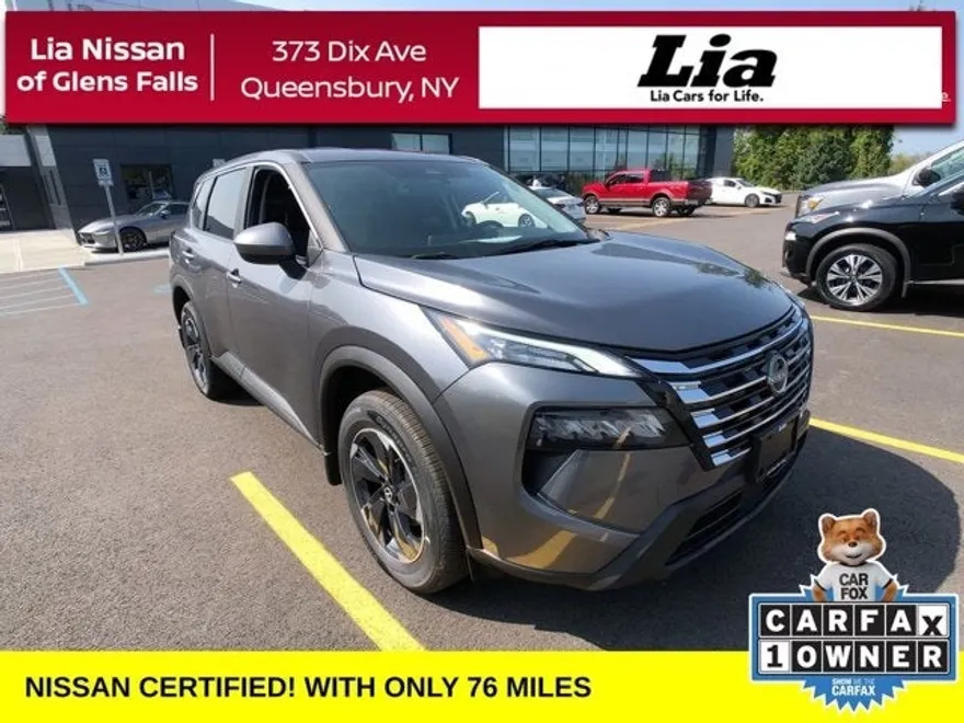 2025 Nissan Rogue SV photo 1