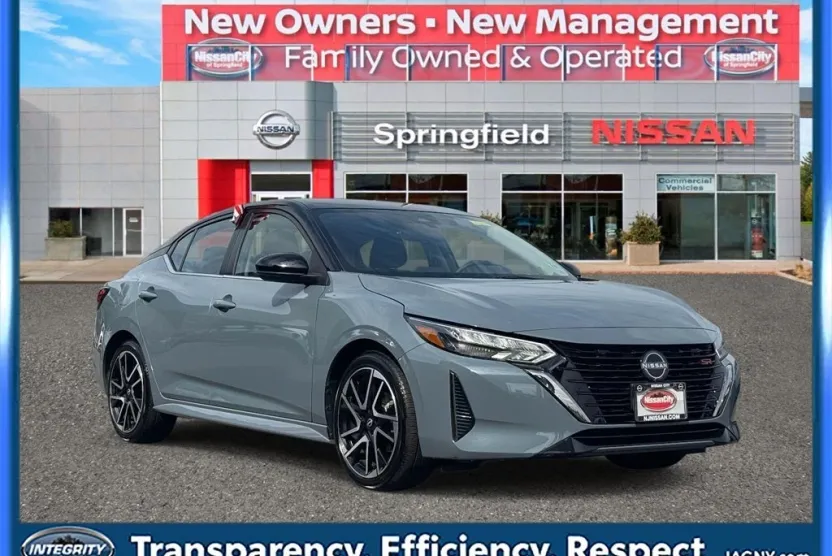 2025 Nissan Sentra SR photo 1