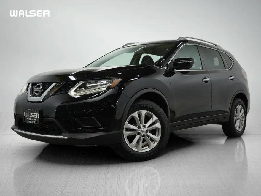 2014 Nissan Rogue SV photo 1