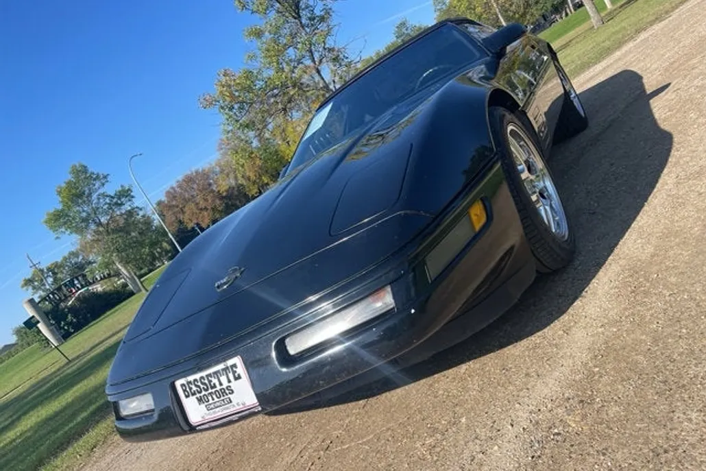 1994 Chevrolet Corvette Base photo 1