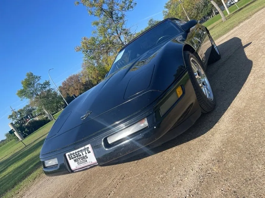 1994 Chevrolet Corvette Base photo 1