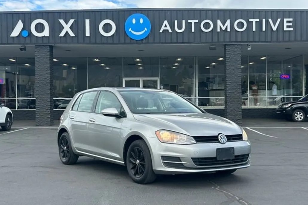 2015 Volkswagen Golf TSI S photo 1