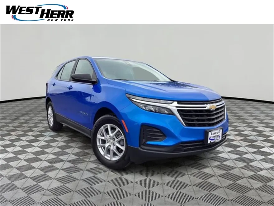 2024 Chevrolet Equinox LS photo 1
