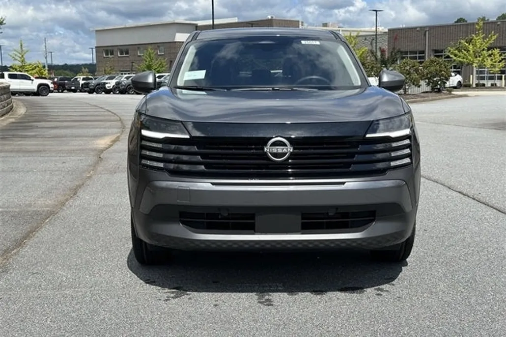 2025 Nissan Kicks SV photo 1