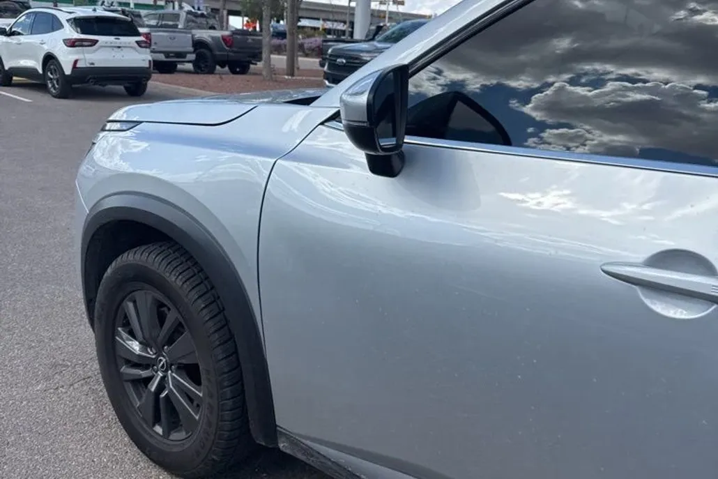 2022 Nissan Pathfinder S photo 1