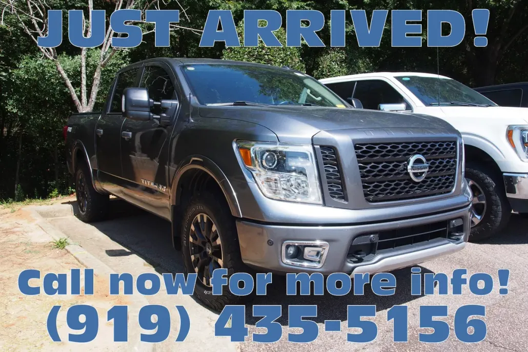 2019 Nissan Titan PRO-4X photo 1