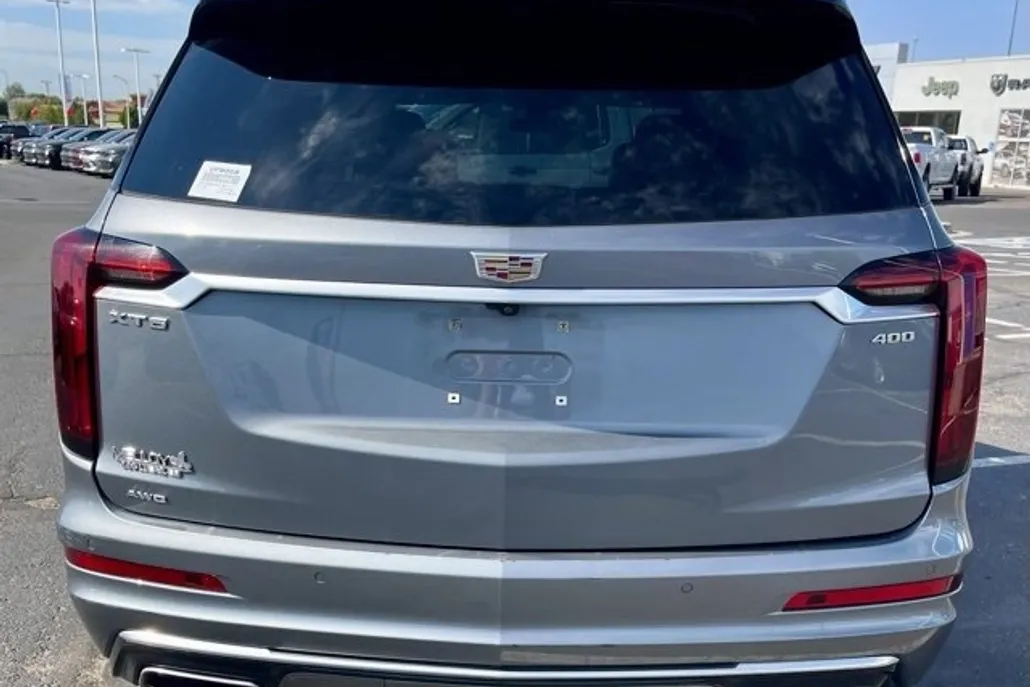 2022 Cadillac XT6 Premium Luxury photo 1