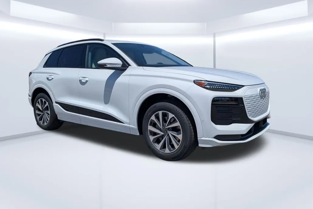 2025 Audi Q6 E-tron Premium Plus photo 1