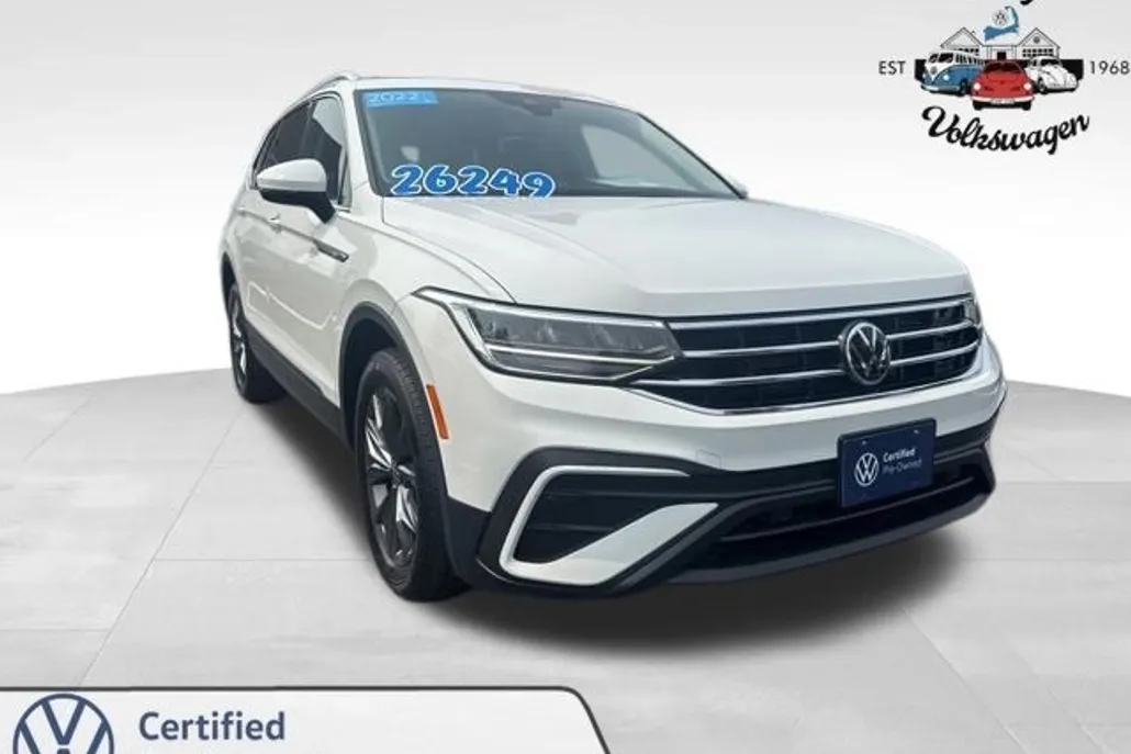 2022 Volkswagen Tiguan SE photo 1