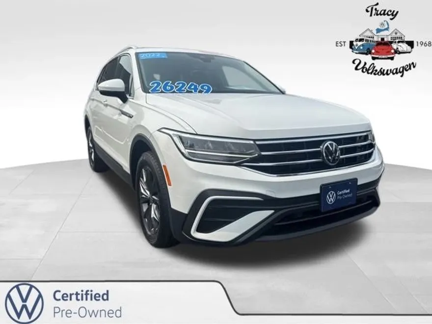 2022 Volkswagen Tiguan SE photo 1