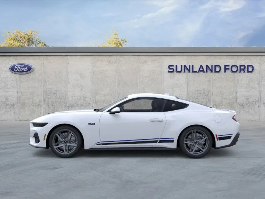 2025 Ford Mustang GT Premium photo 1