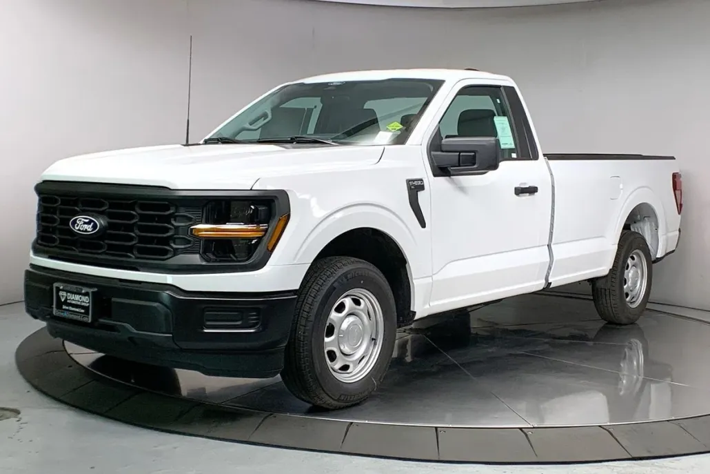 2025 Ford F-150 XL photo 1