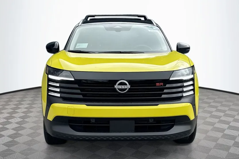 2026 Nissan Kicks SR photo 1