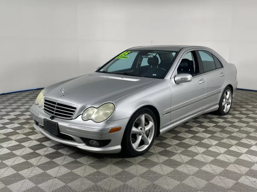 2005 Mercedes Benz C 230 Sedan photo 1