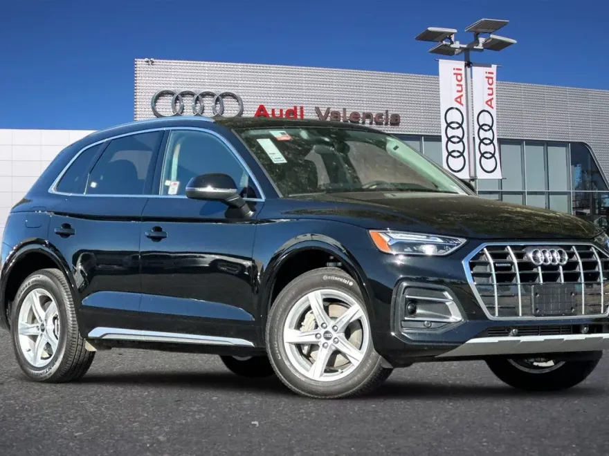 2024 Audi Q5 40 Premium photo 1