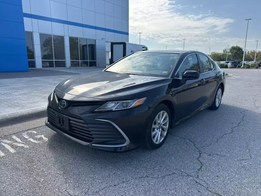 2024 Toyota Camry LE photo 1