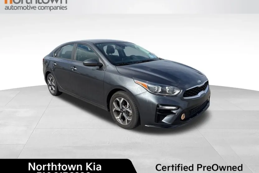 2020 Kia Forte LXS photo 1