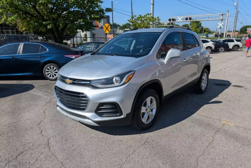 2018 Chevrolet Trax LT photo 1