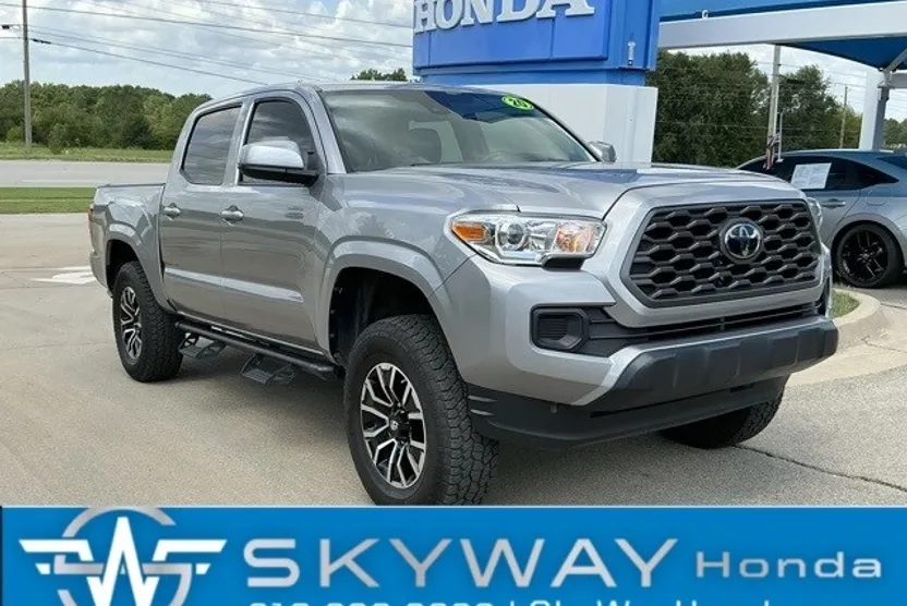 2020 Toyota Tacoma SR V6 photo 1