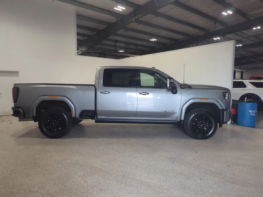 2024 Gmc Sierra 2500 HD AT4 photo 1