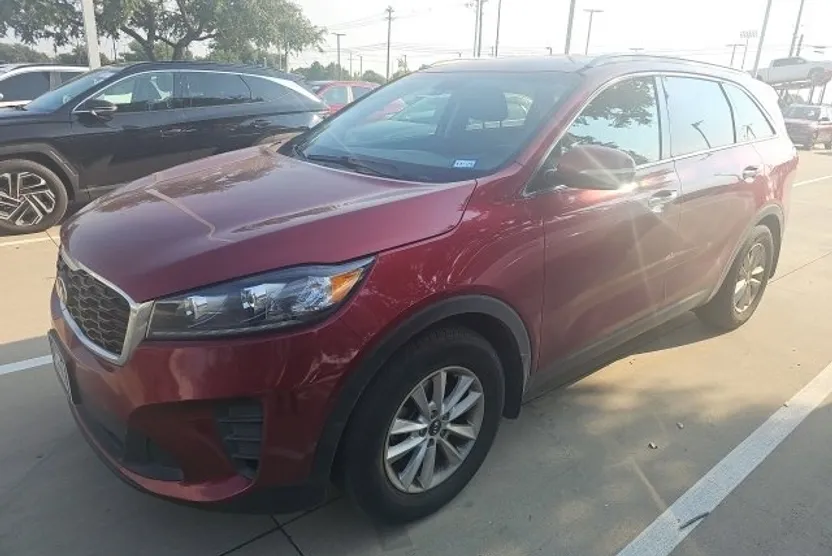 2019 Kia Sorento LX S photo 1