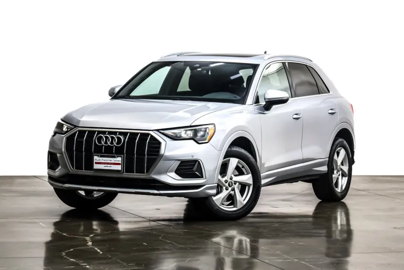 2022 Audi Q3 40 TFSI Premium photo 1