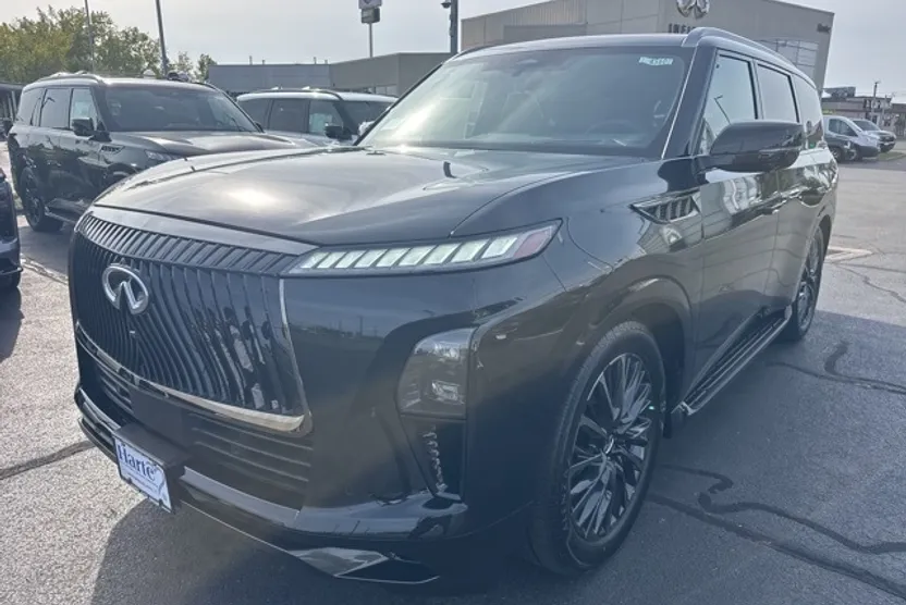 2026 Infiniti QX80 photo 1