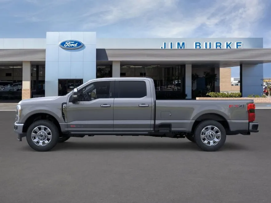 2025 Ford F-350 Lariat photo 1