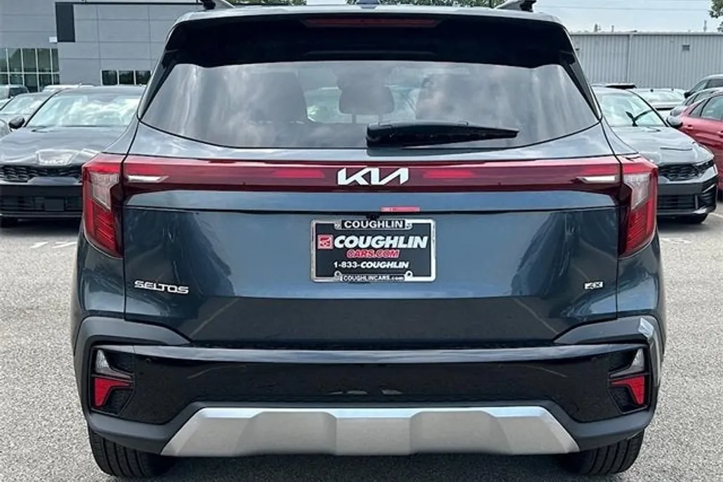 2026 Kia Seltos EX photo 1