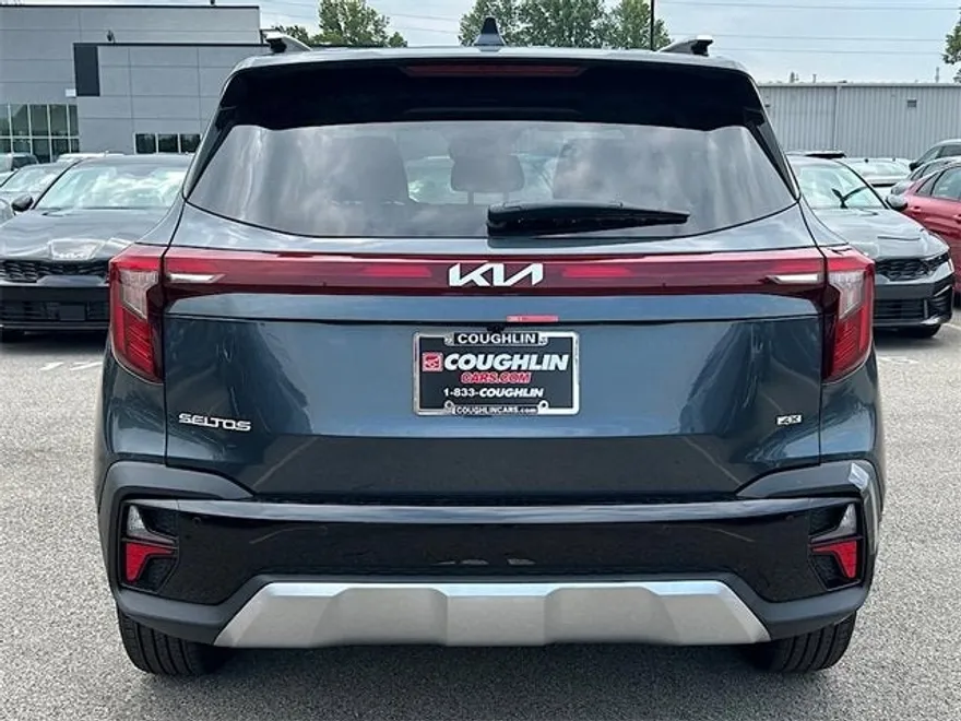 2026 Kia Seltos EX photo 1