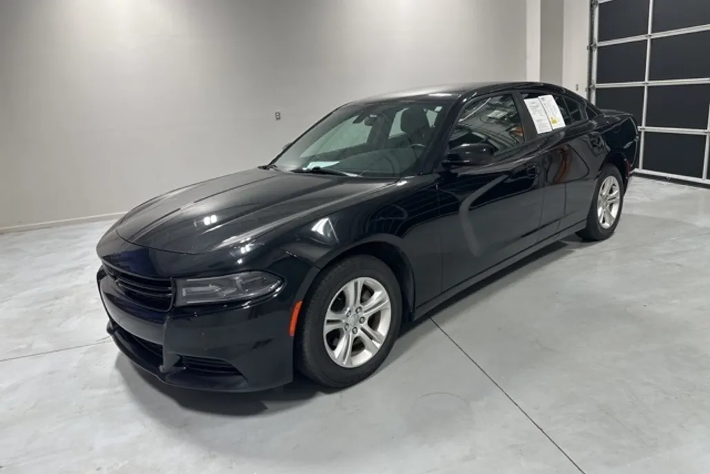 2019 Dodge Charger SXT photo 1