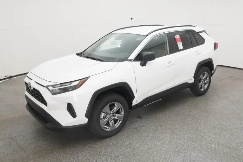 2025 Toyota RAV4 Hybrid LE photo 1