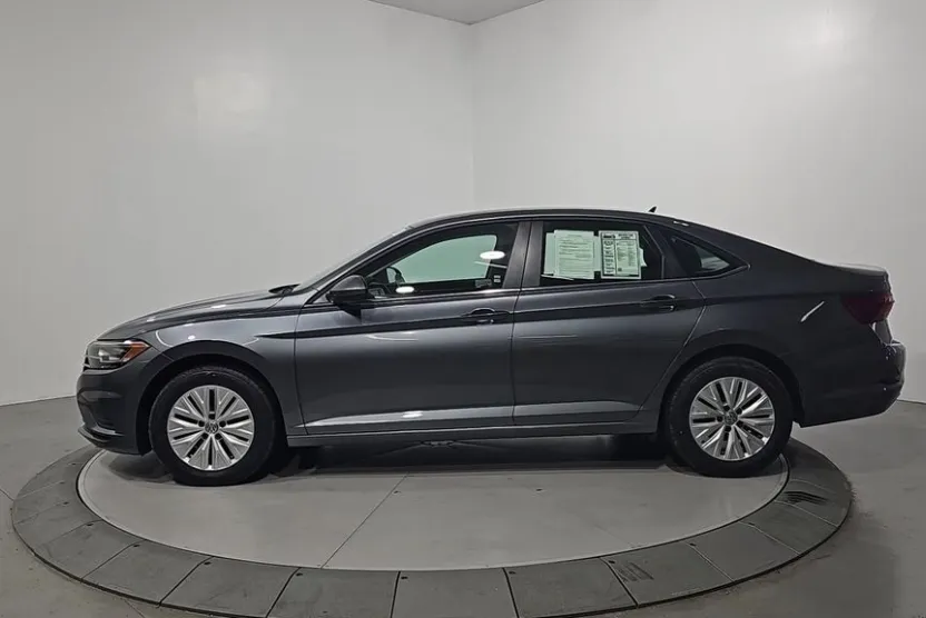 2019 Volkswagen Jetta 1.4T SE photo 1