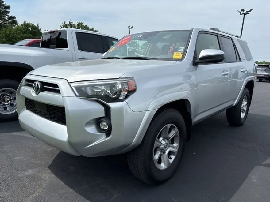 2024 Toyota 4Runner SR5 photo 1