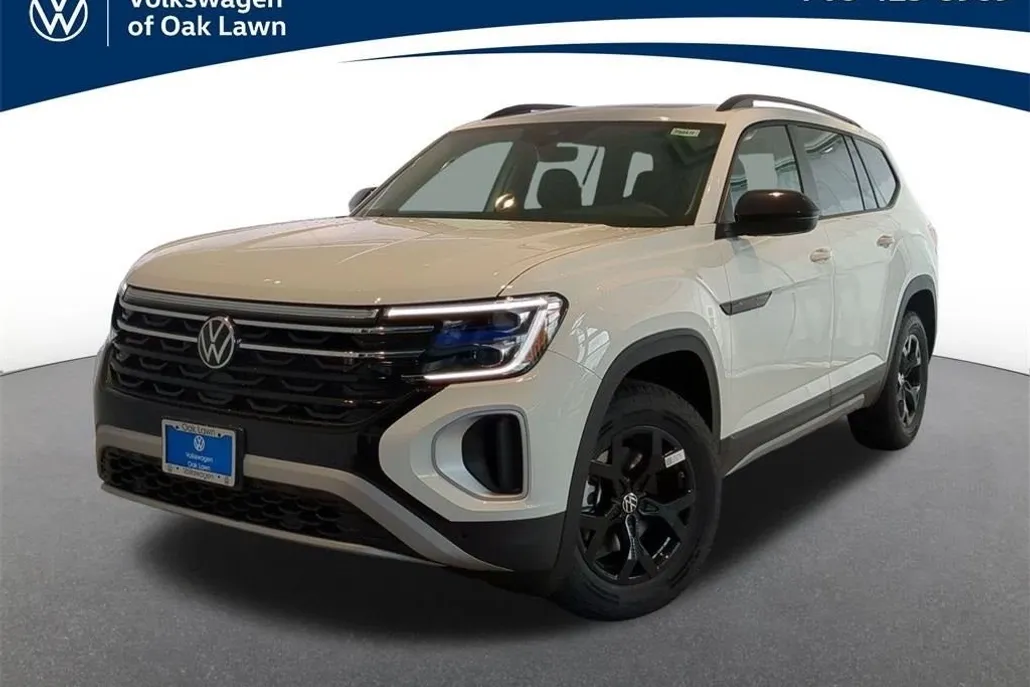 2025 Volkswagen Atlas Peak Edition SE photo 1