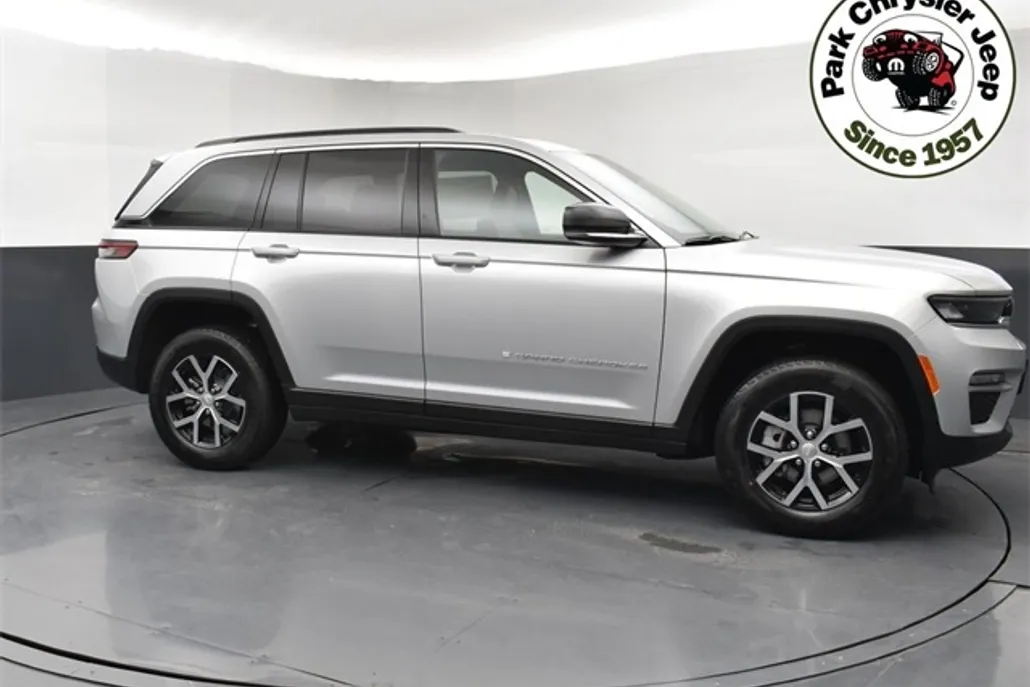 2025 Jeep Grand Cherokee Limited photo 1