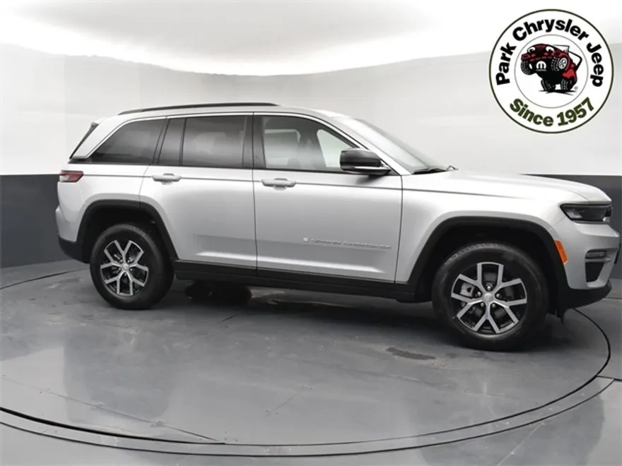 2025 Jeep Grand Cherokee Limited photo 1