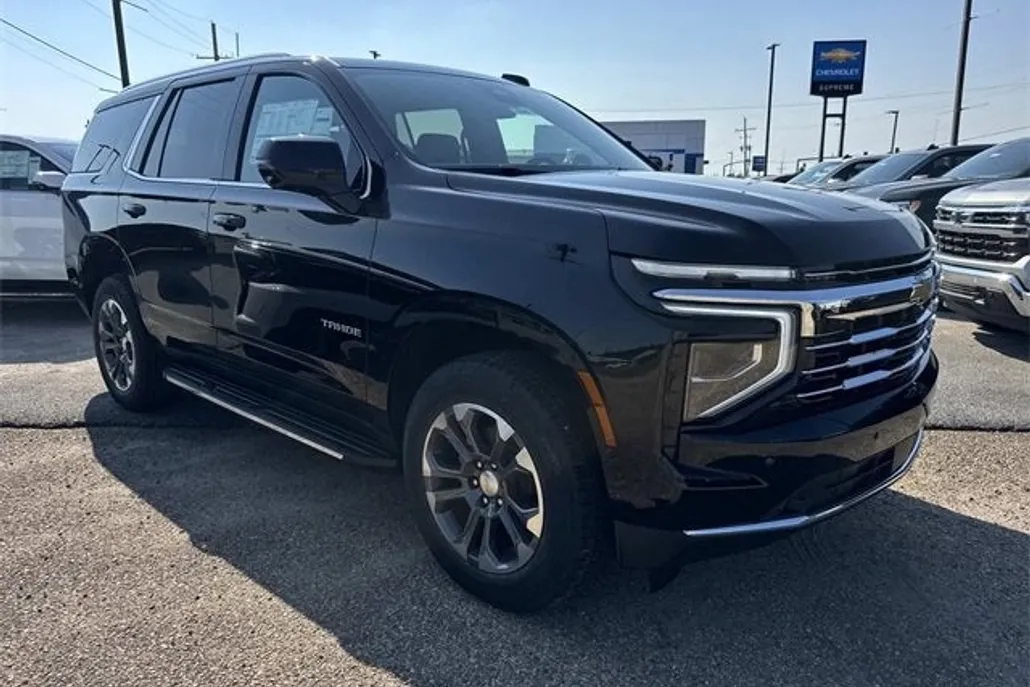 2026 Chevrolet Tahoe LT photo 1