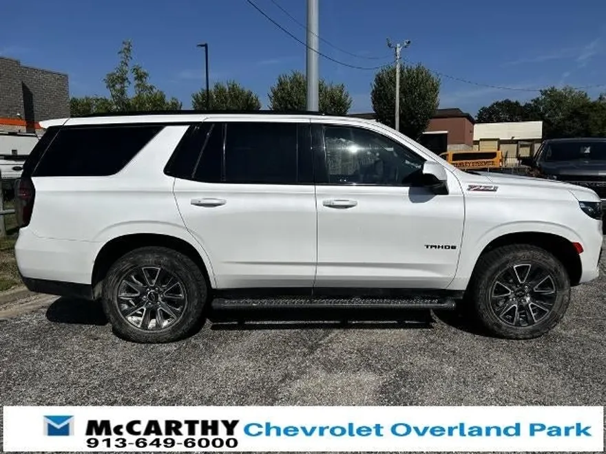2021 Chevrolet Tahoe Z71 photo 1