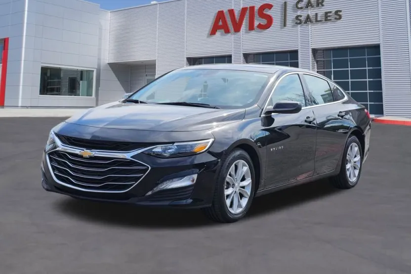 2024 Chevrolet Malibu 1LT photo 1